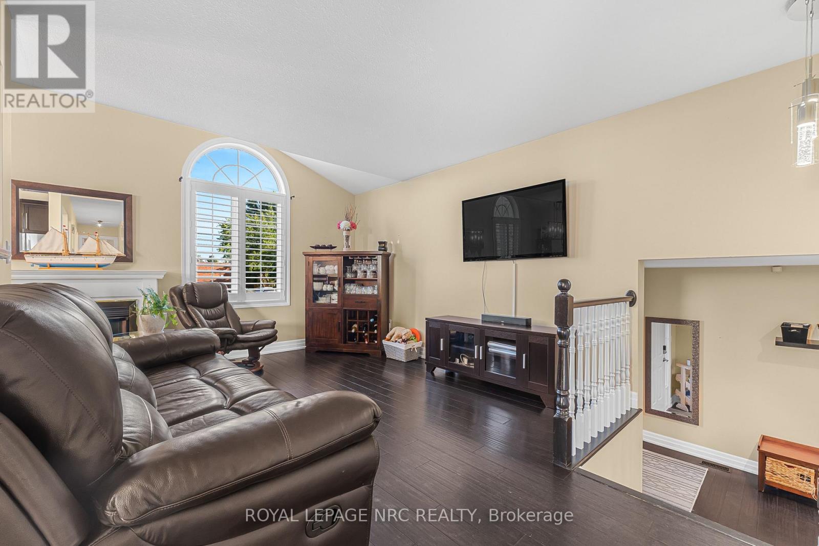 551 SCOTT STREET - 6