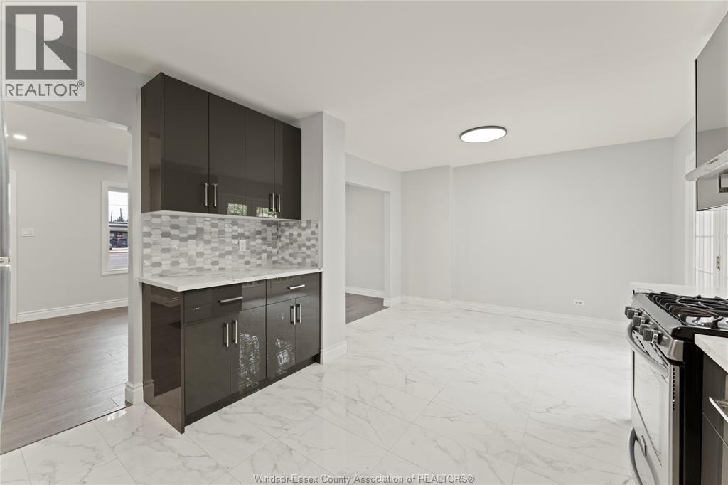 2330 TECUMSEH ROAD West - 10