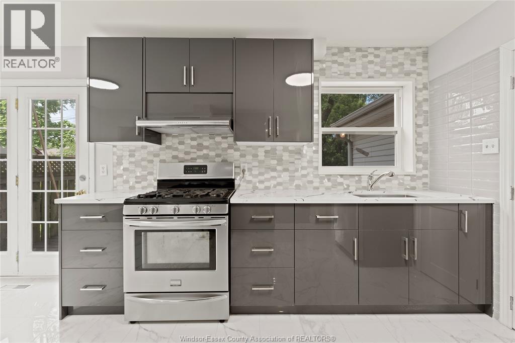 2330 TECUMSEH ROAD West - Image 13