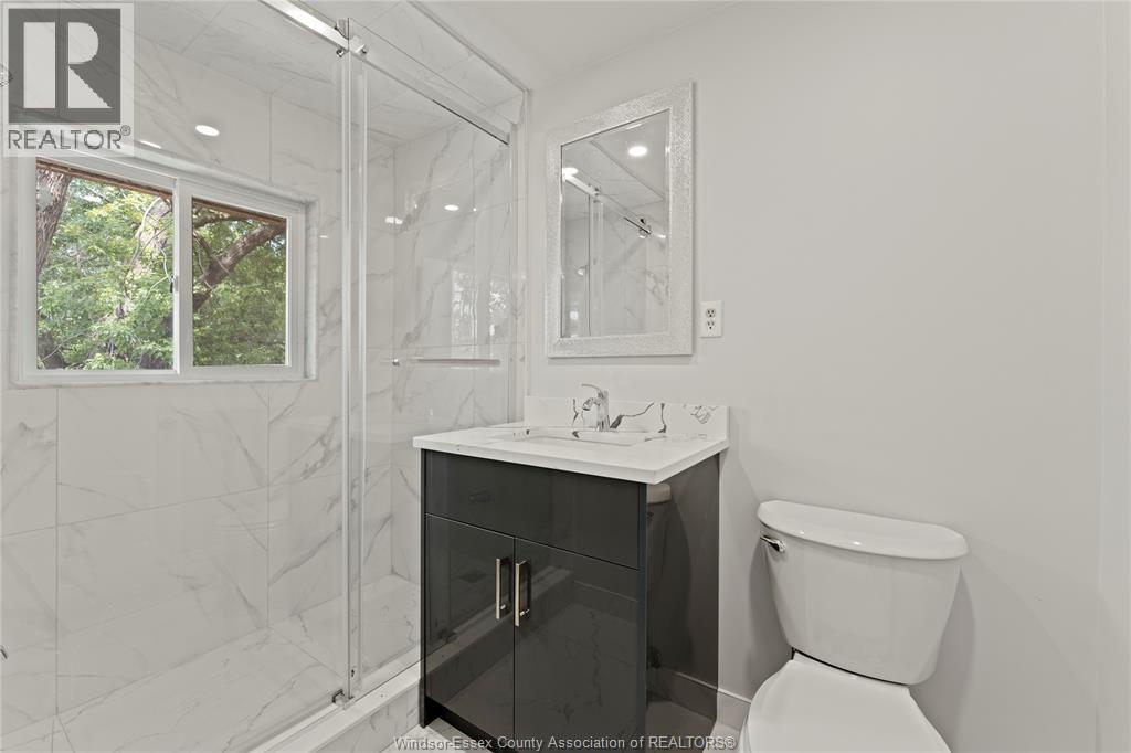 2330 TECUMSEH ROAD West - 21