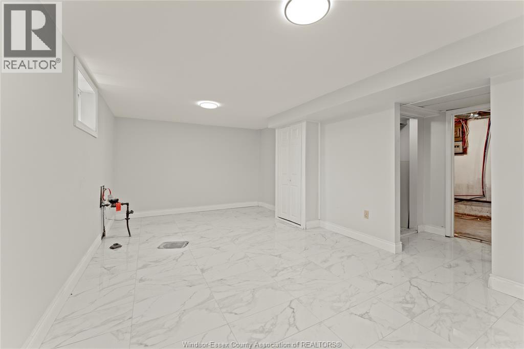 2330 TECUMSEH ROAD West - Image 22