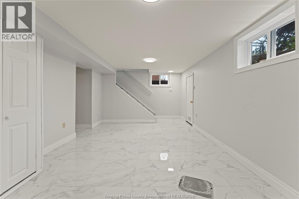 2330 TECUMSEH ROAD West - 23