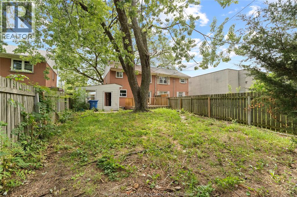 2330 TECUMSEH ROAD West - 28