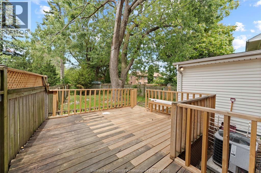 2330 TECUMSEH ROAD West - Image 31