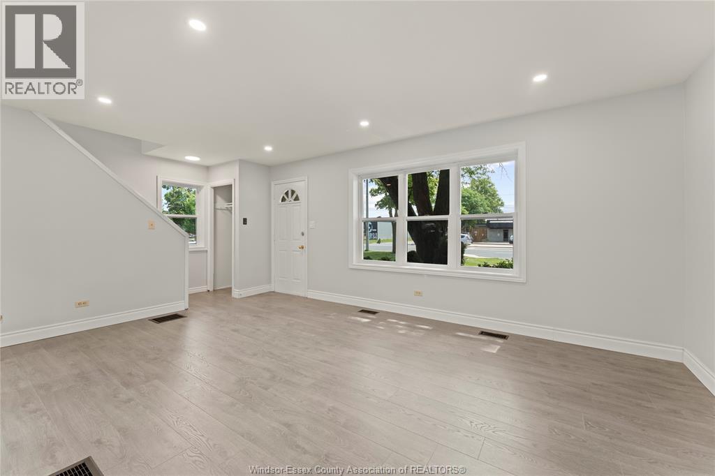 2330 TECUMSEH ROAD West - 7