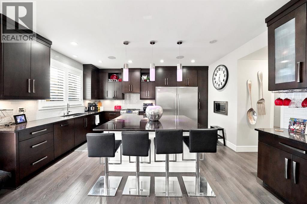 Listing photo – 200 Vancouver Crescent, Red Deer