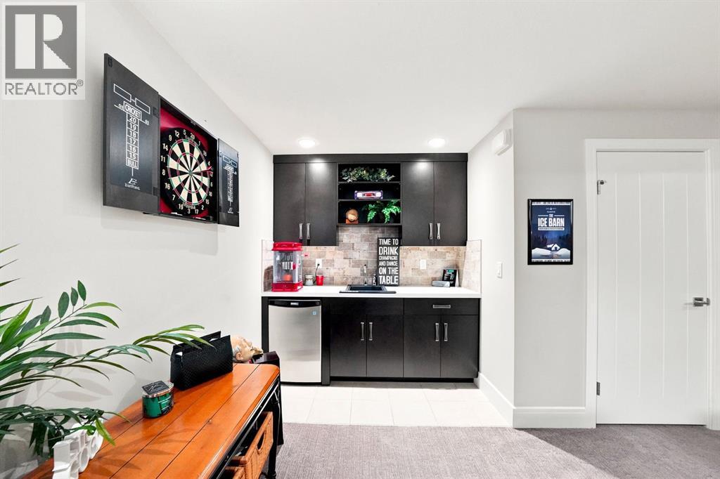 Listing photo – 200 Vancouver Crescent, Red Deer