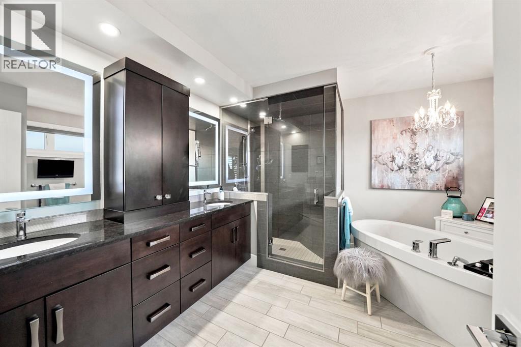 Listing photo – 200 Vancouver Crescent, Red Deer