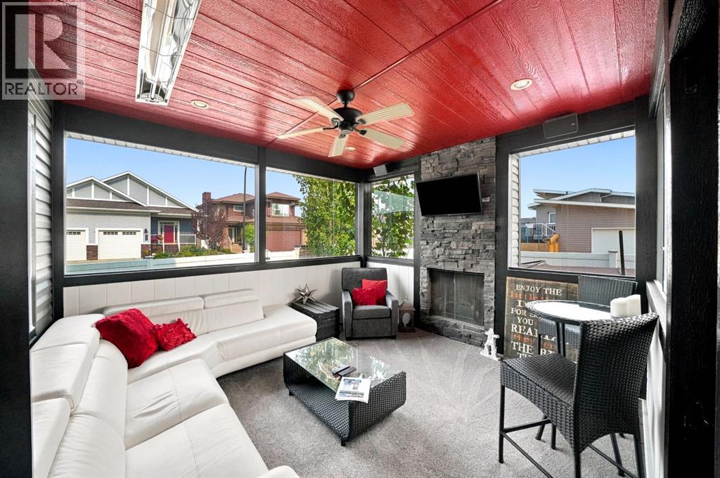 Listing photo – 200 Vancouver Crescent, Red Deer