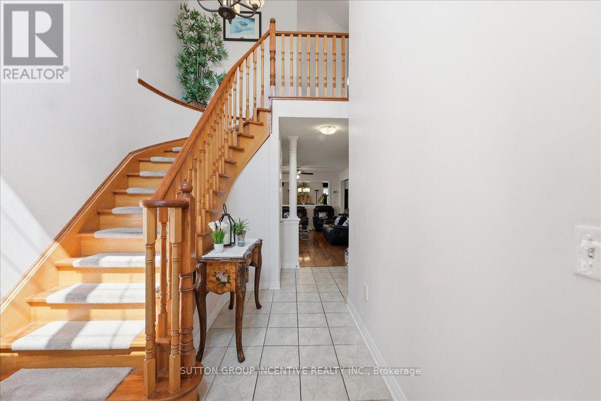 17 WHITE CRESCENT - 15