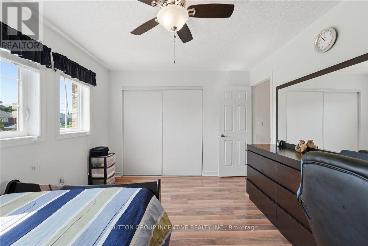 17 WHITE CRESCENT - Image 22