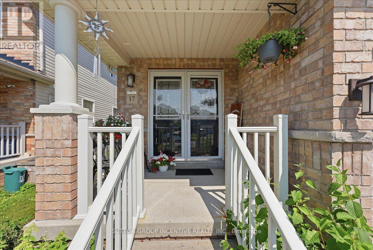 17 WHITE CRESCENT - 3