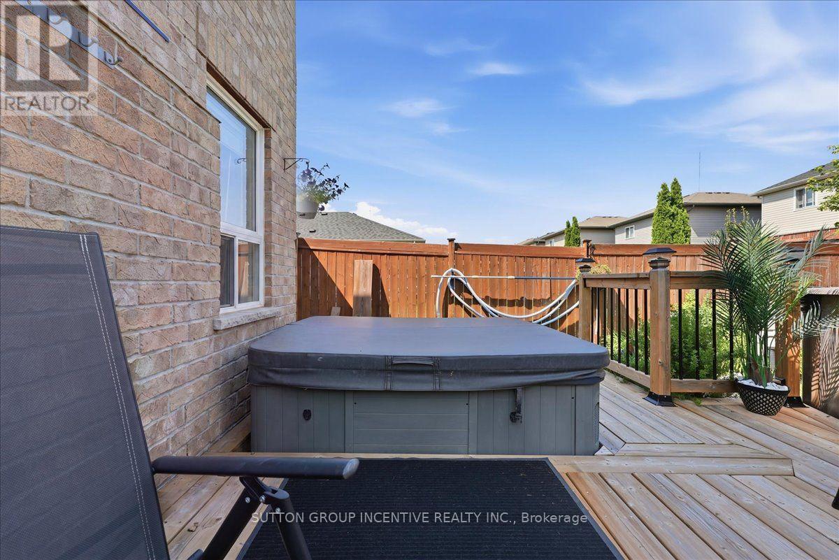 17 WHITE CRESCENT - Image 37
