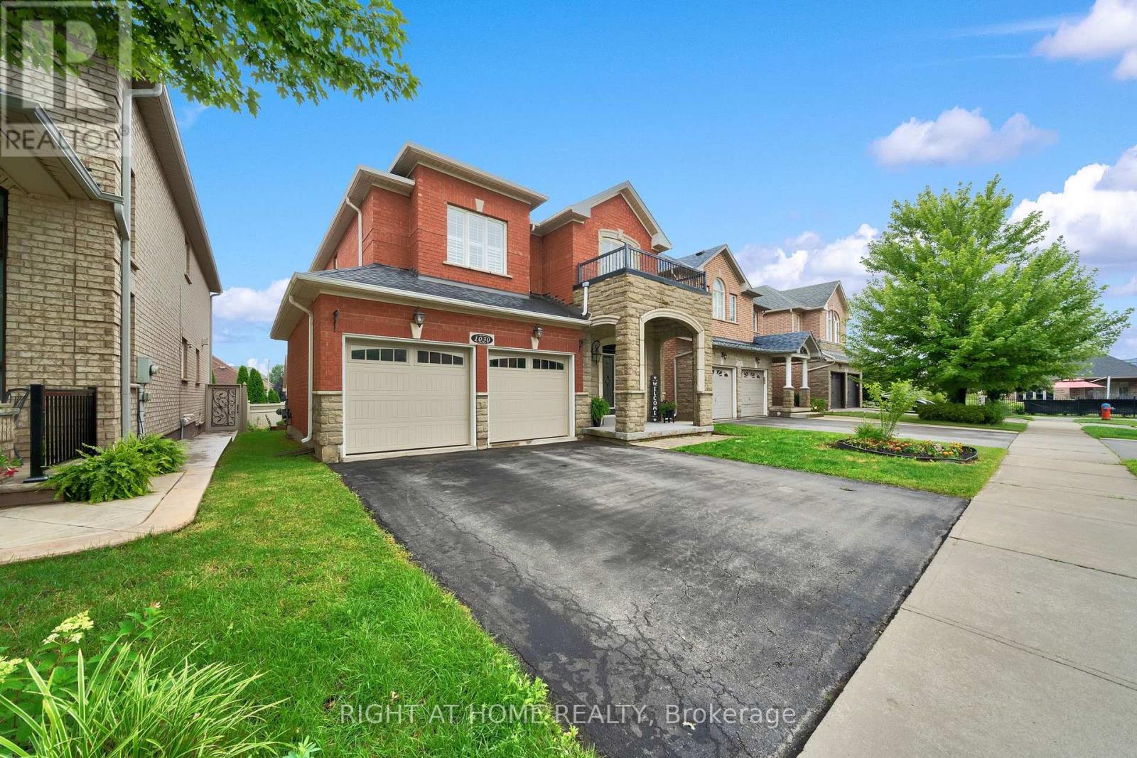 1030 LONSDALE LANE, Oakville (JC Joshua Creek)