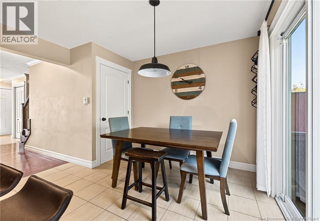 27 Oxiard Street - 16