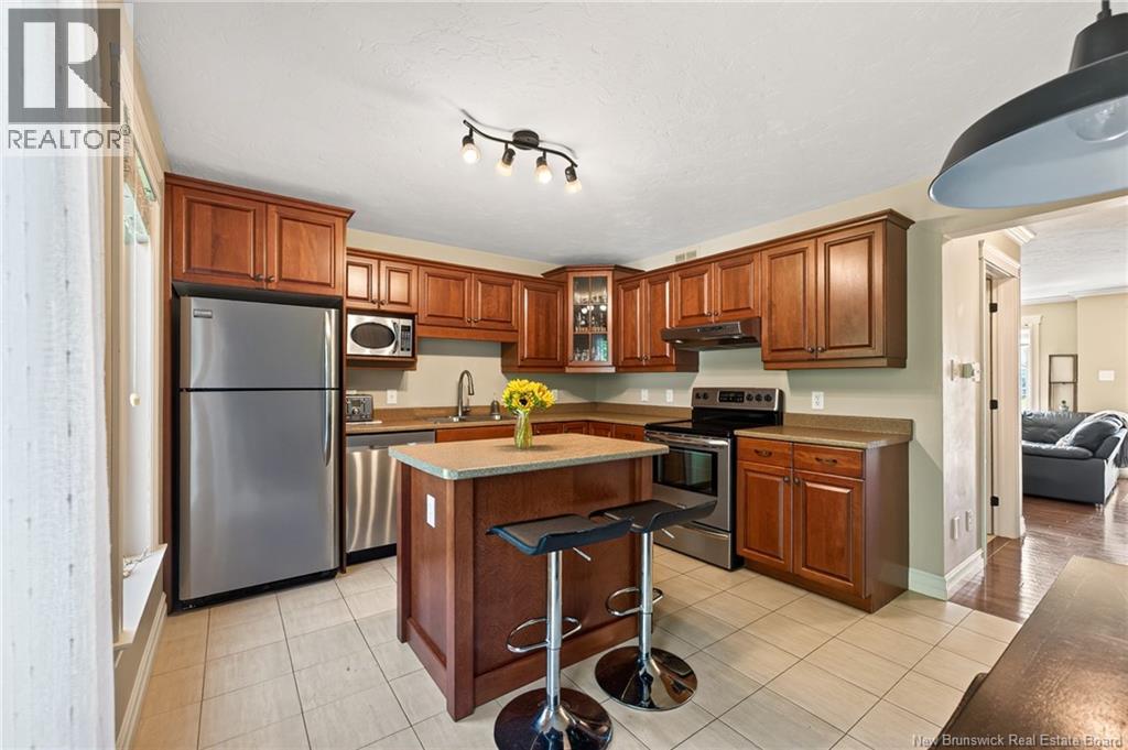 27 Oxiard Street - 12