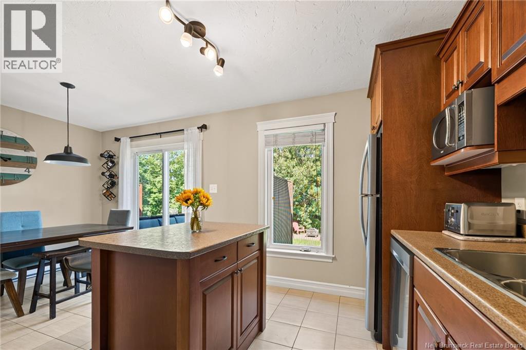 27 Oxiard Street - 13