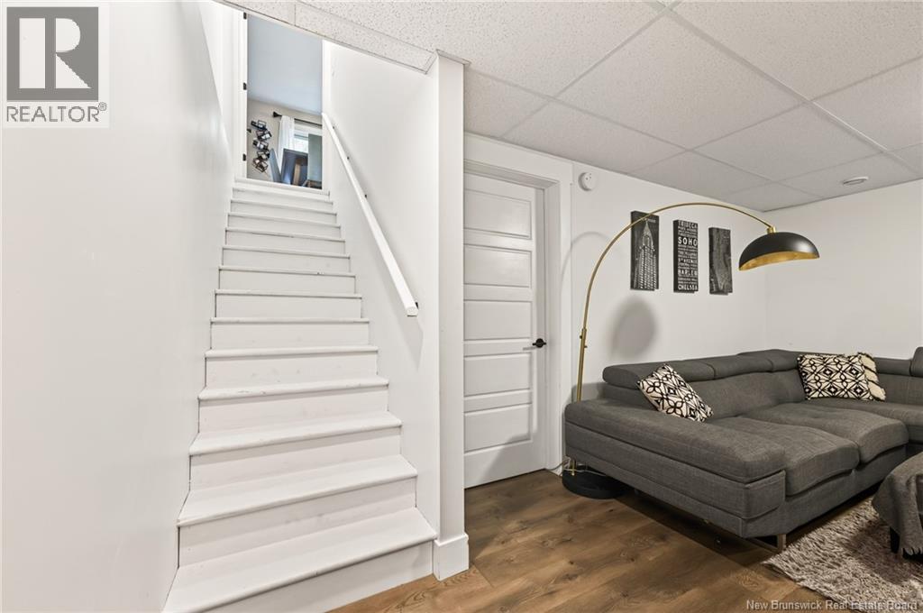 27 Oxiard Street - 27
