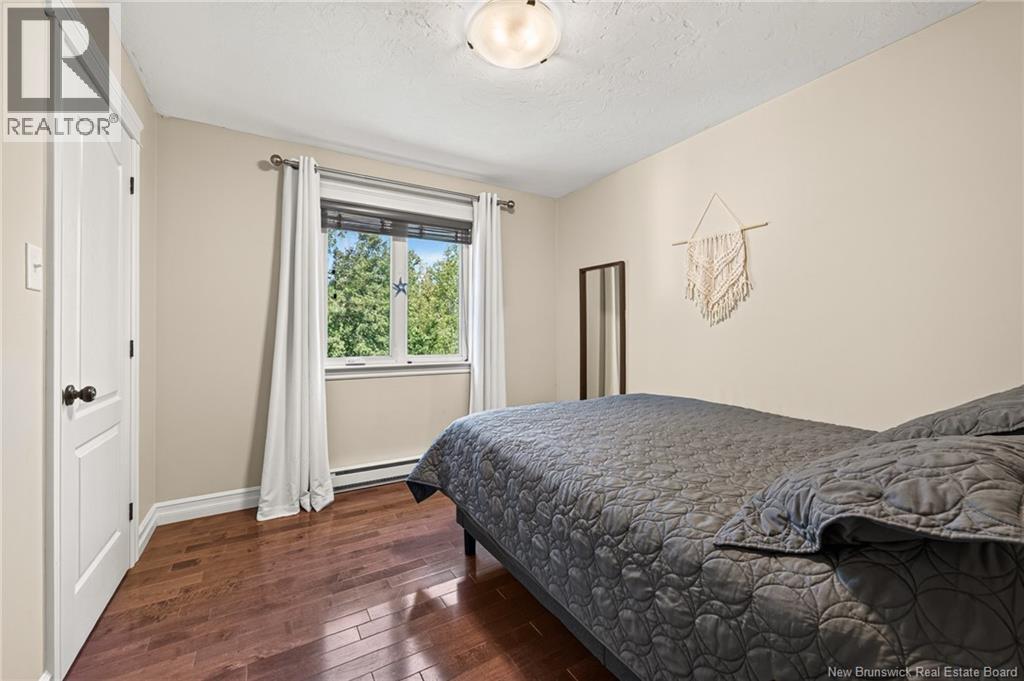 27 Oxiard Street - 24