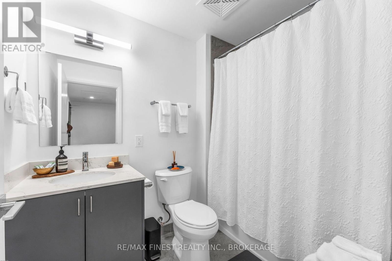#801 223 PRINCESS STREET - Image 17