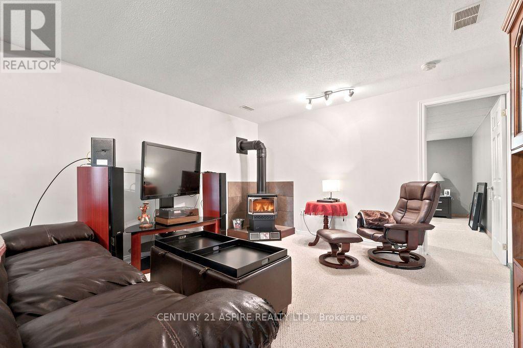 3 HIGHLAND PARK DRIVE - Image 29