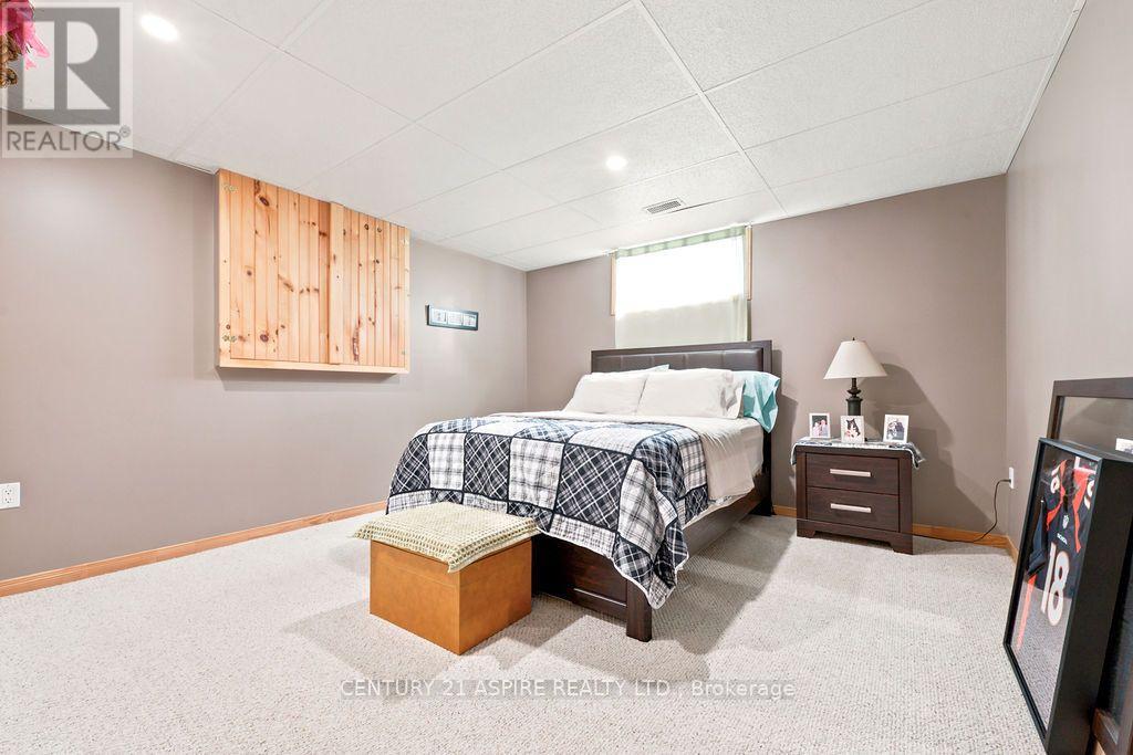 3 HIGHLAND PARK DRIVE - Image 32
