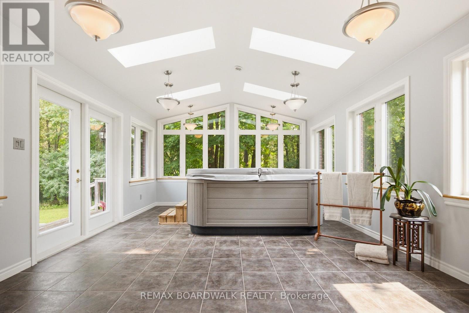 398 MCCANN ROAD - 19