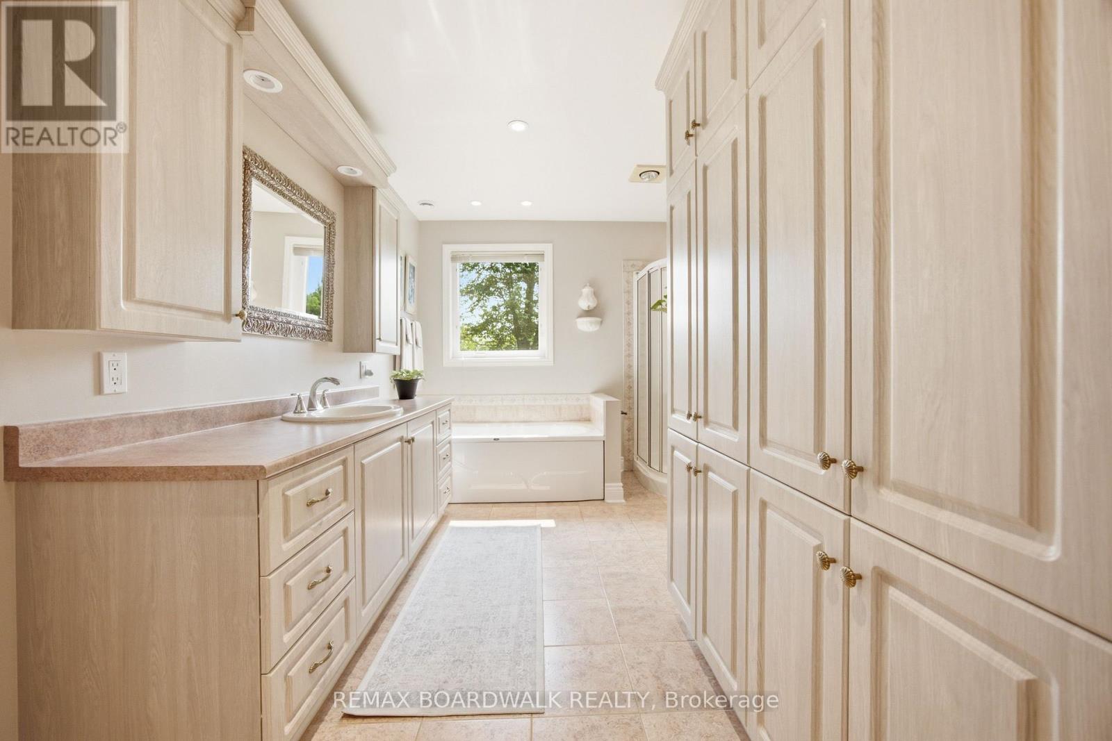 398 MCCANN ROAD - 22