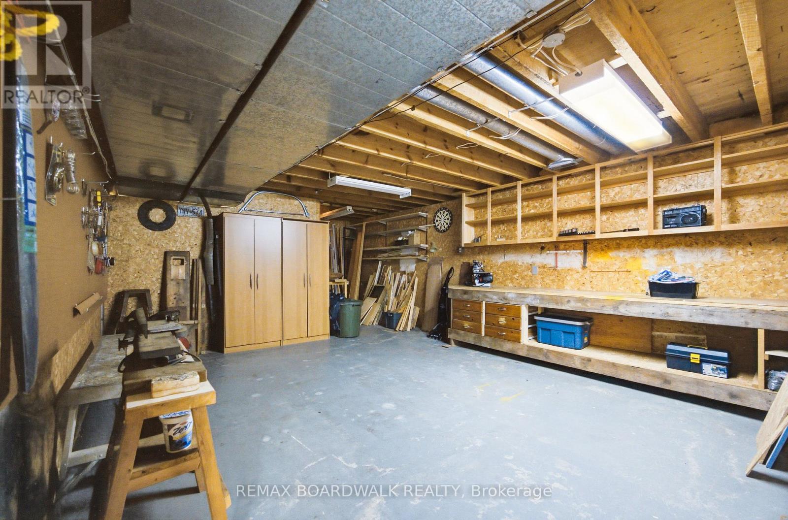 398 MCCANN ROAD - Image 29