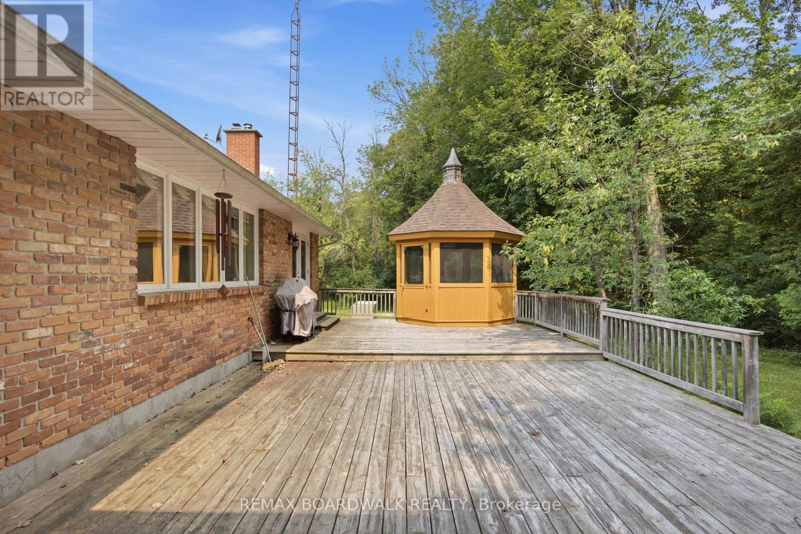 398 MCCANN ROAD - 32