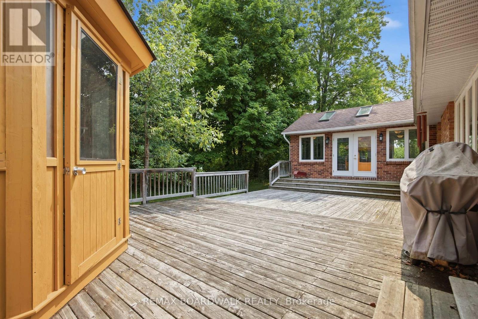 398 MCCANN ROAD - Image 33