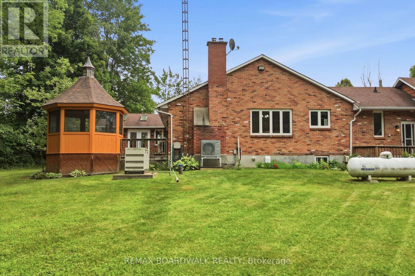 398 MCCANN ROAD - 34
