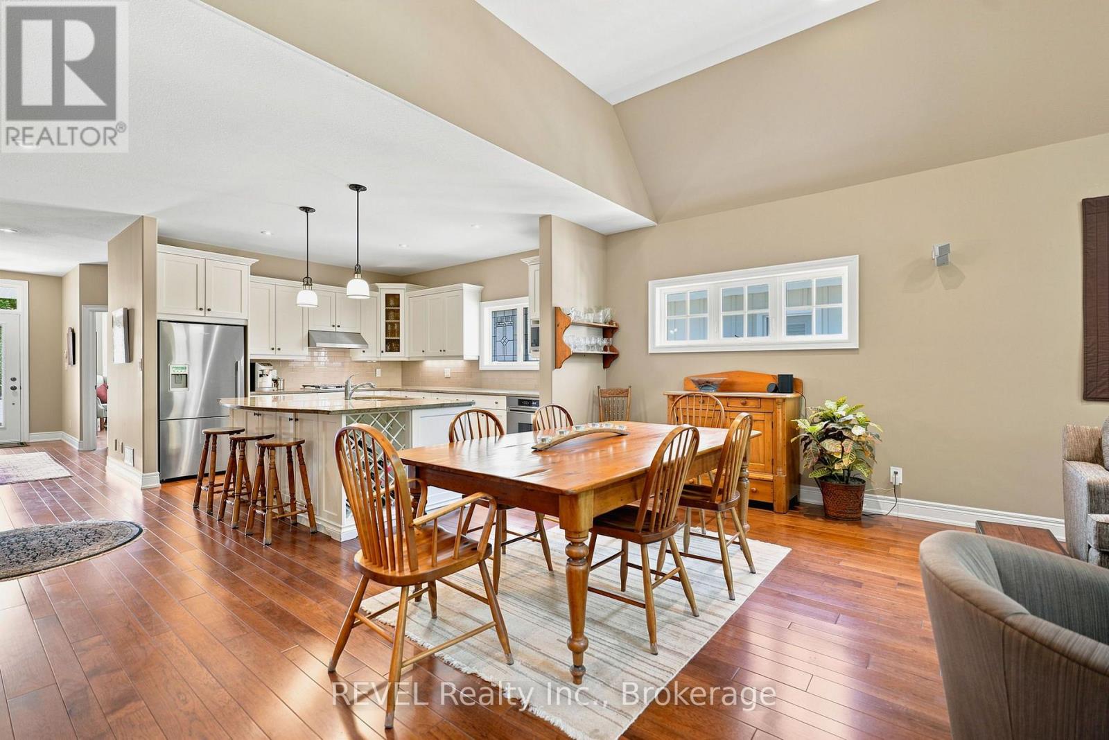 90 SUNRISE COURT - Image 11