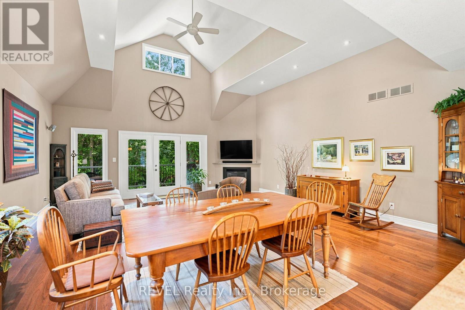 90 SUNRISE COURT - Image 12
