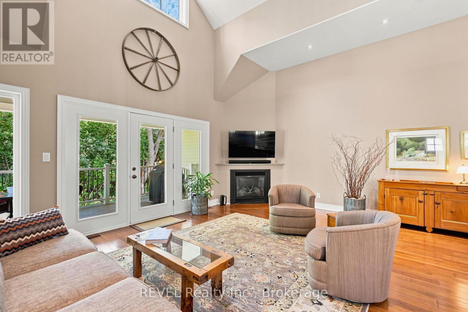 90 SUNRISE COURT - Image 15
