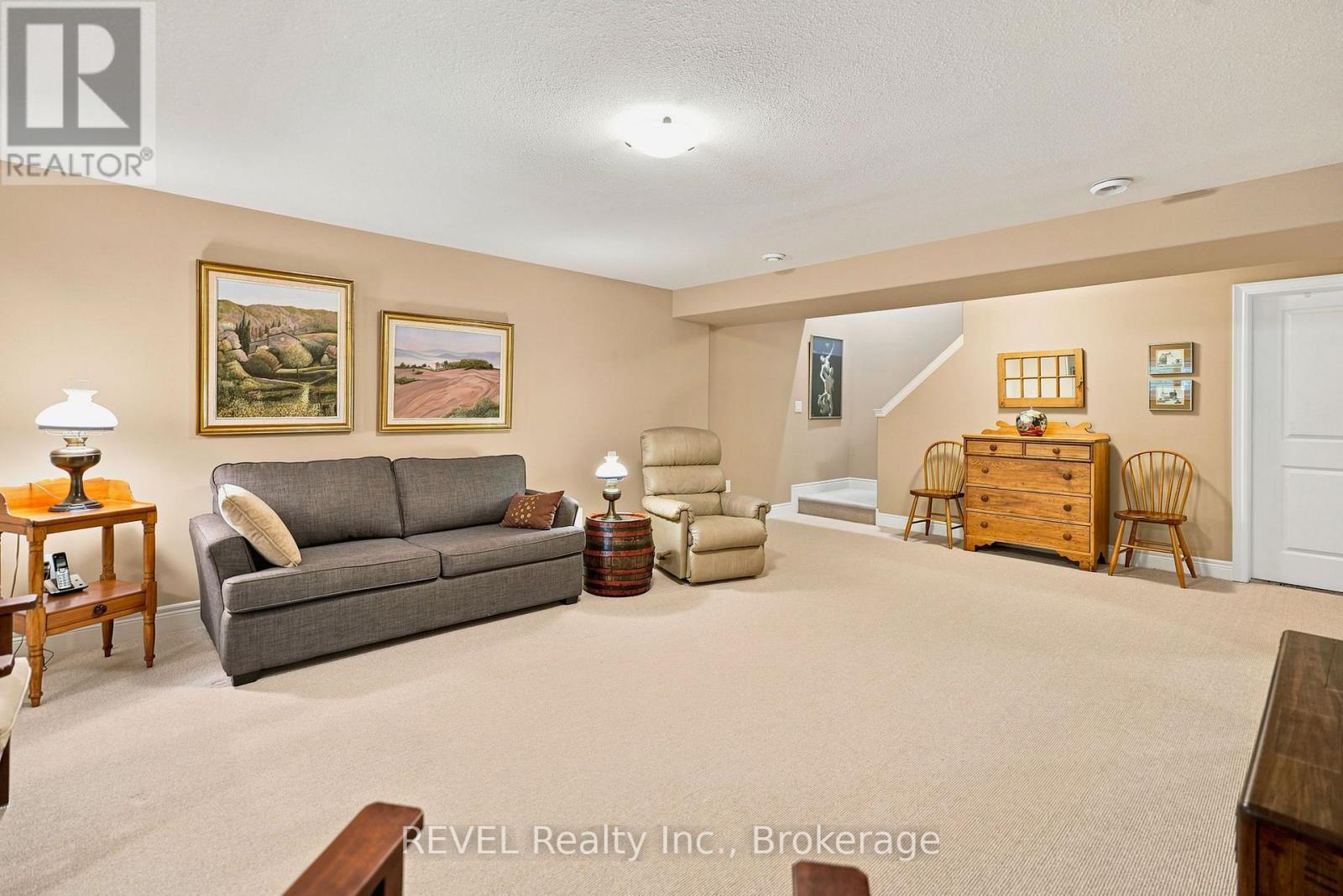 90 SUNRISE COURT - Image 28