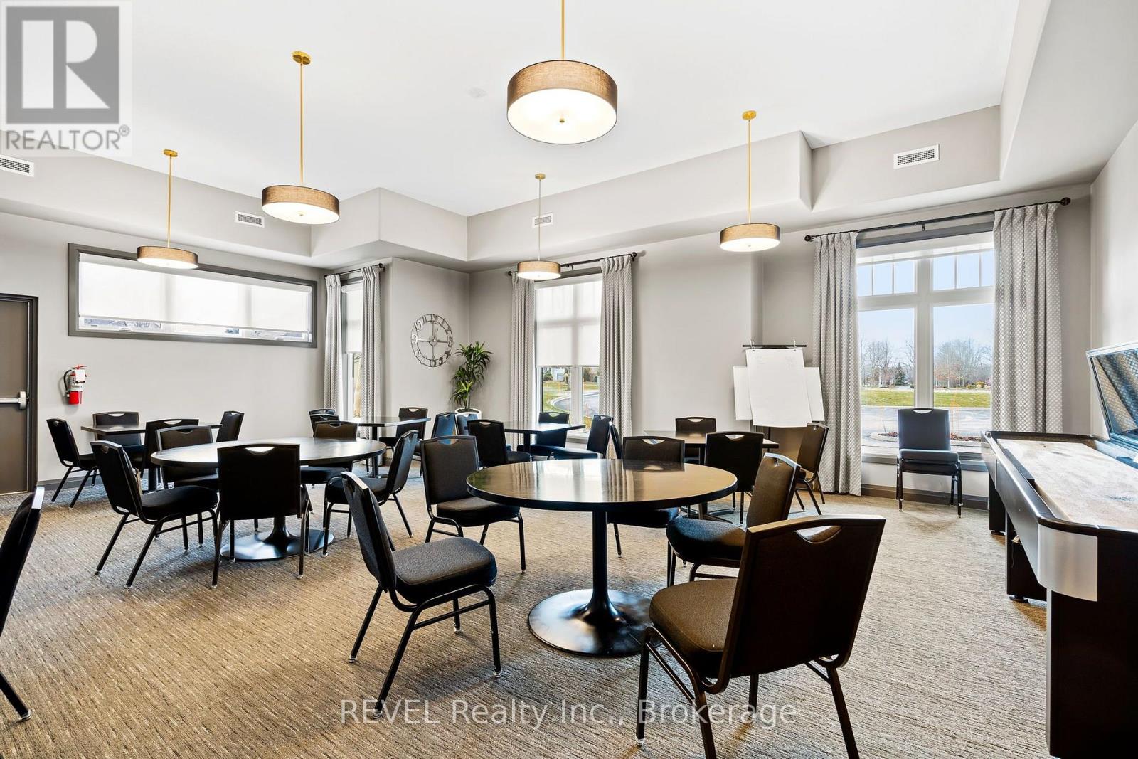 90 SUNRISE COURT - Image 48