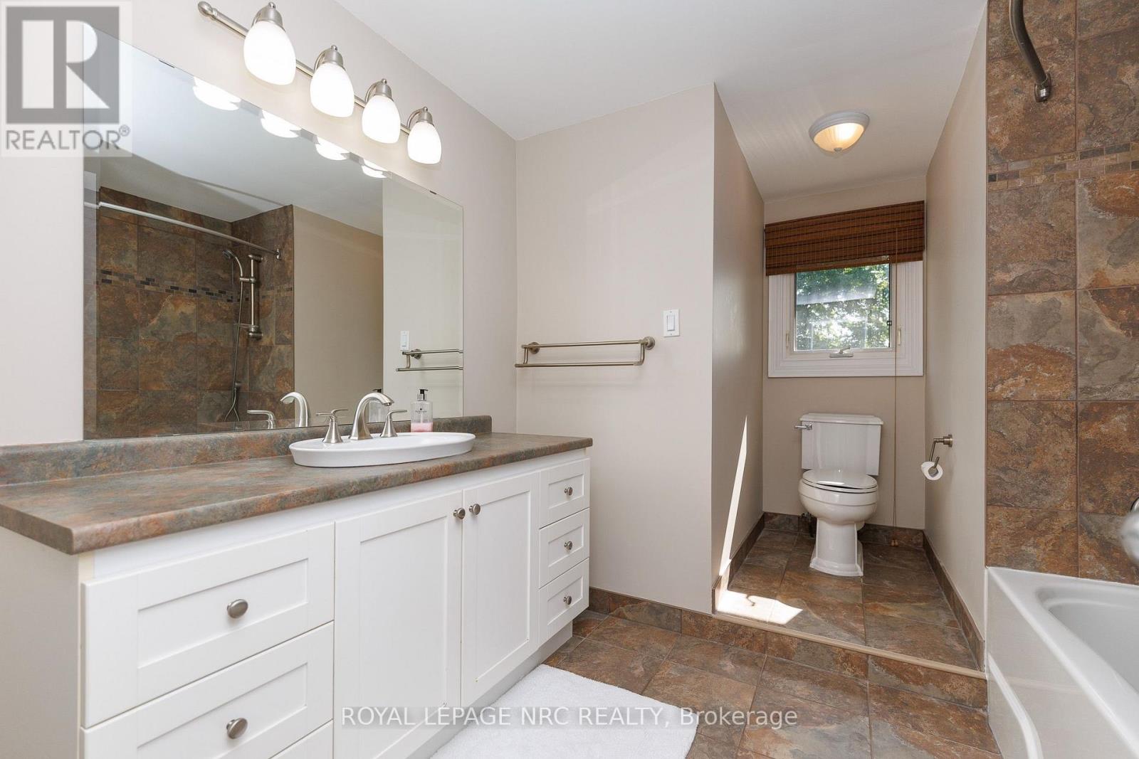 12 WILLCHER DRIVE - 19