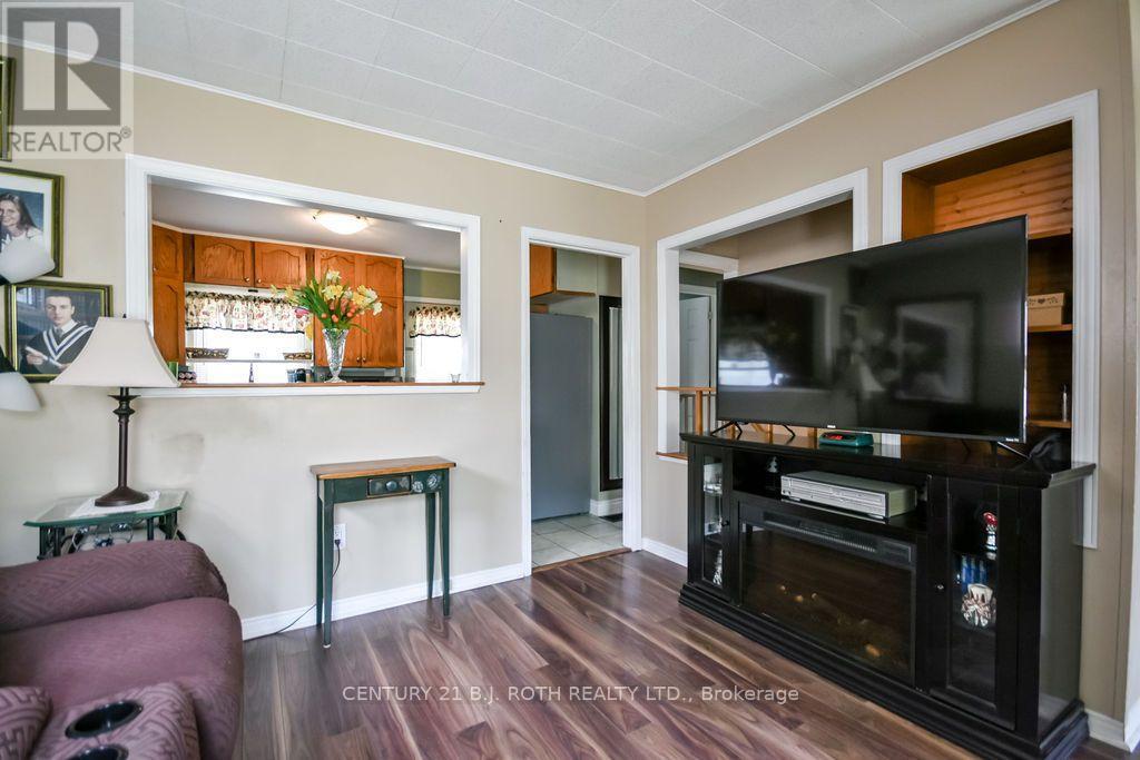 124 MARY STREET - Image 10