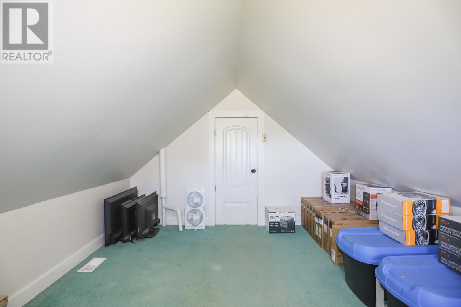476 Cloudslee RD - 33