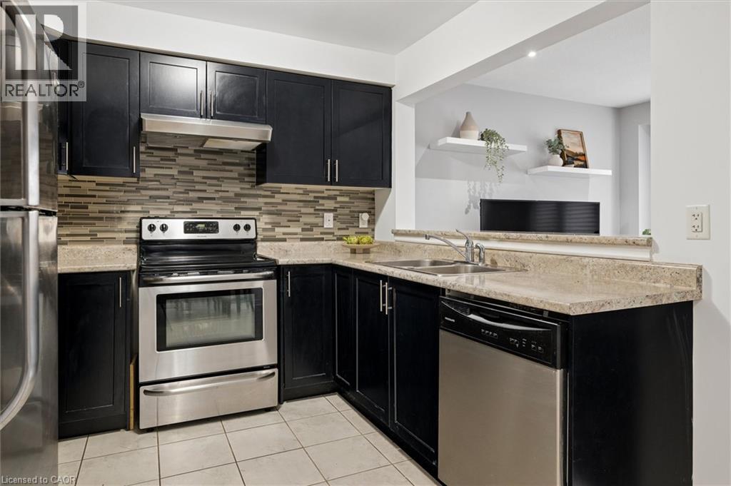 414 THOMPSON Street - 13