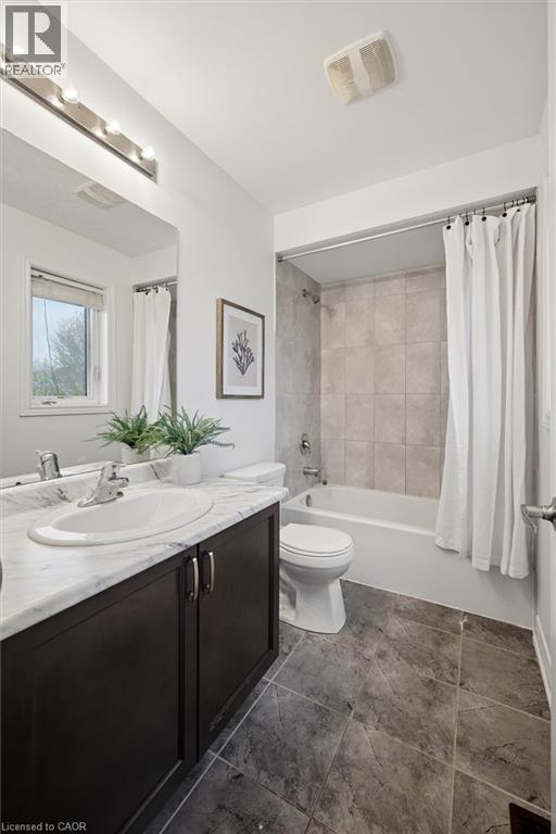 414 THOMPSON Street - 22
