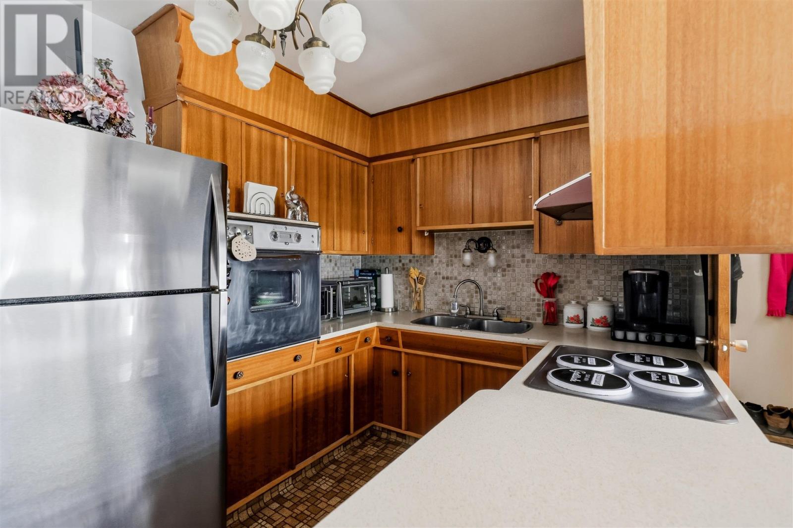 19 Grandriver CRES - 10
