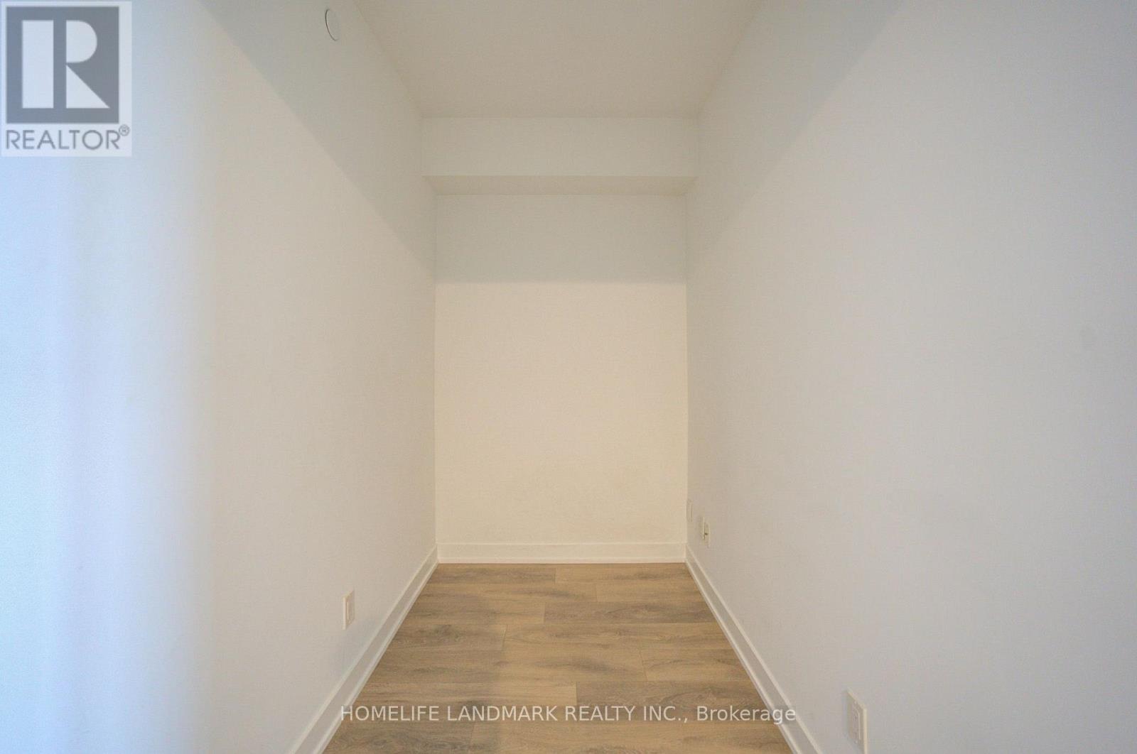 #2402 18 MAITLAND TERRACE E - 17