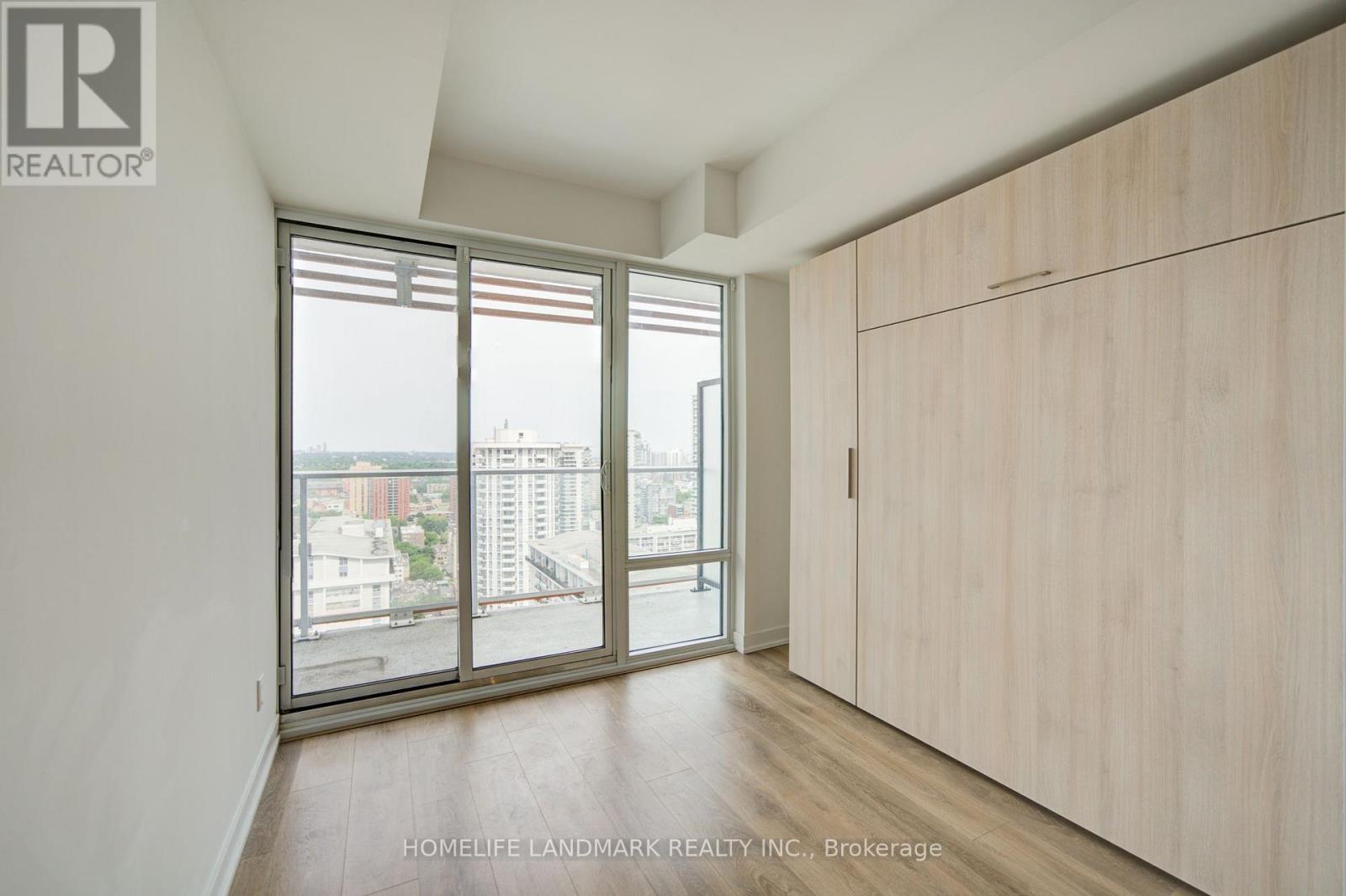 #2402 18 MAITLAND TERRACE E - 21