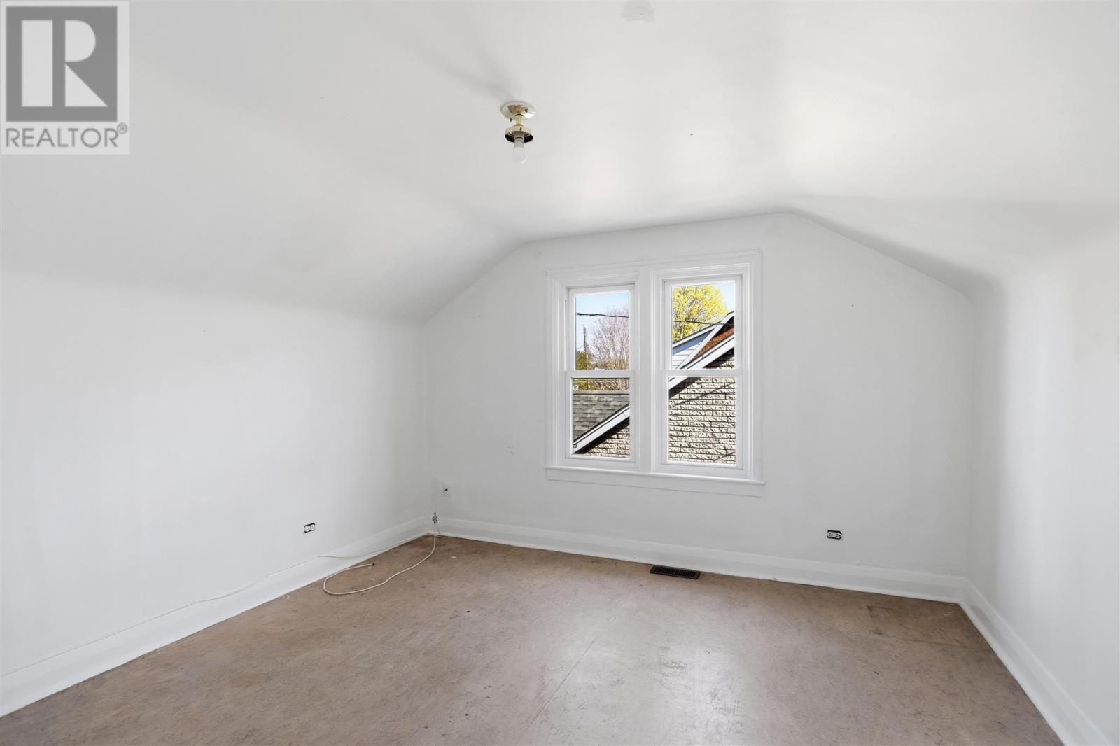 596 Sherbourne ST - 19