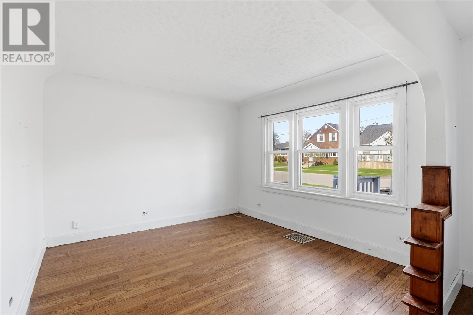 596 Sherbourne ST - 7