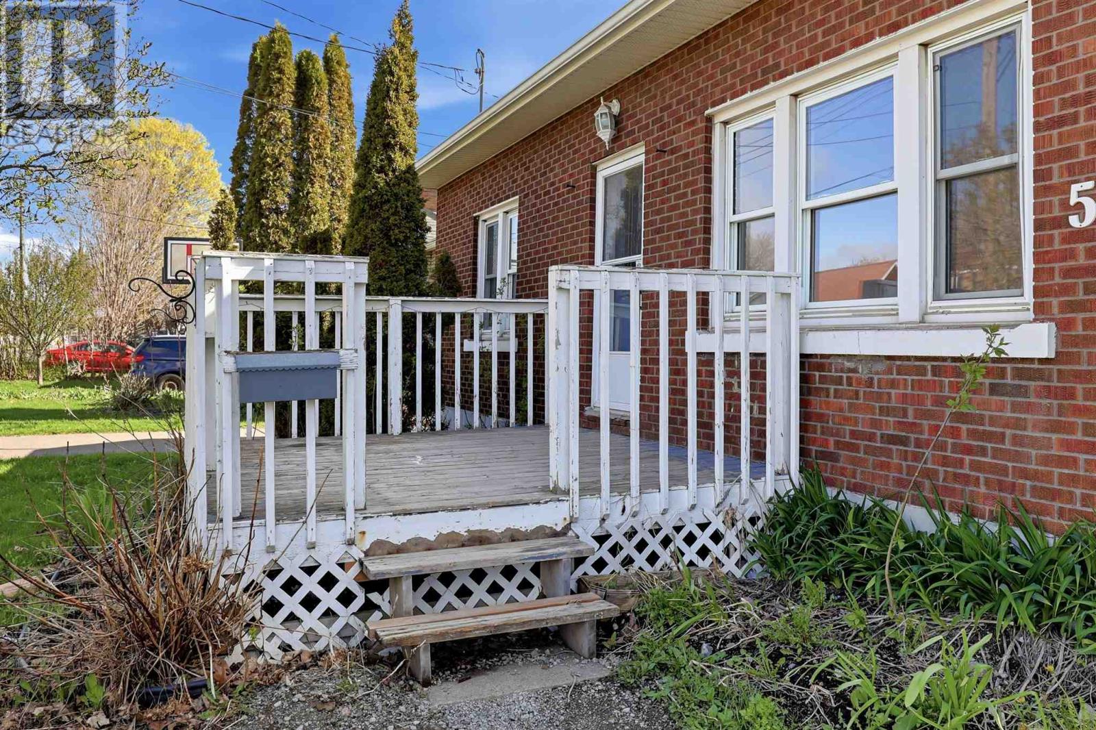 596 Sherbourne ST - 2