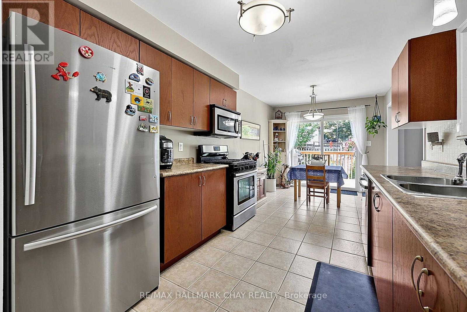 1426 BENSON STREET - 8
