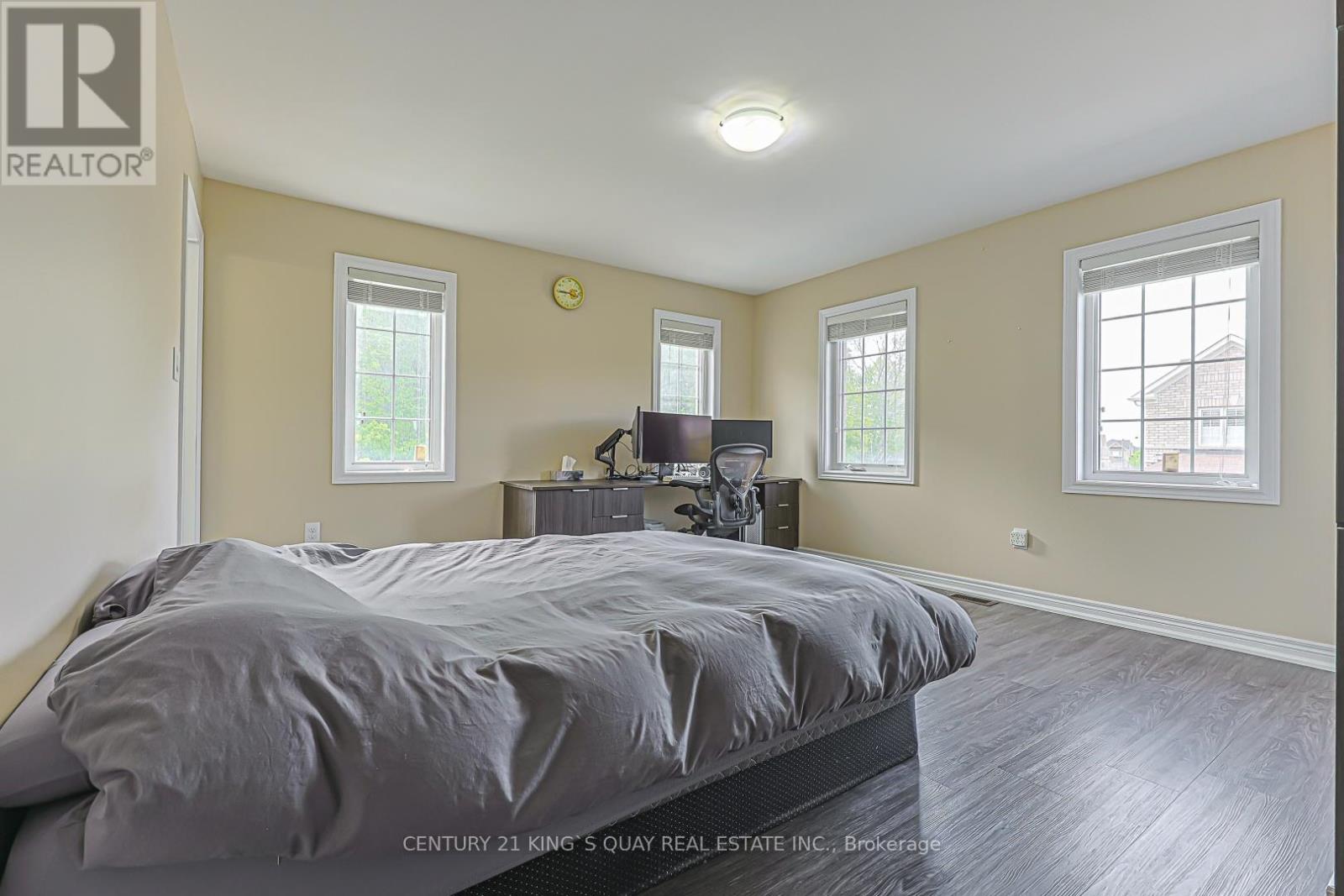 1 BLOOM STREET - 20